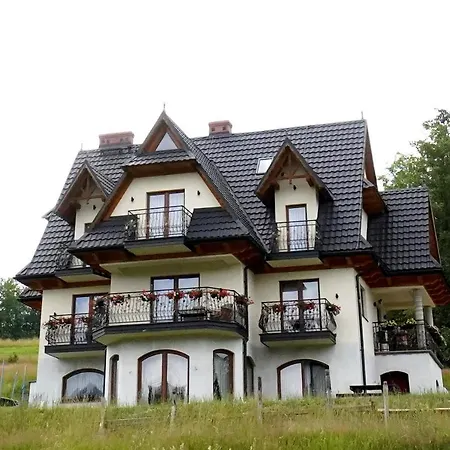 U Trebuniow W Okresie Zimowym Samochody Z Napedem 4x4 Apartman Suche