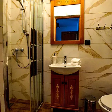 Apartman U Trebuniow W Okresie Zimowym Samochody Z Napedem 4x4